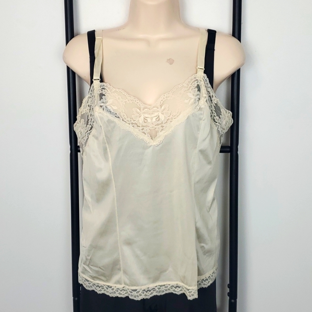 Vintage Sliperfection chemise cream lace nylon size 34